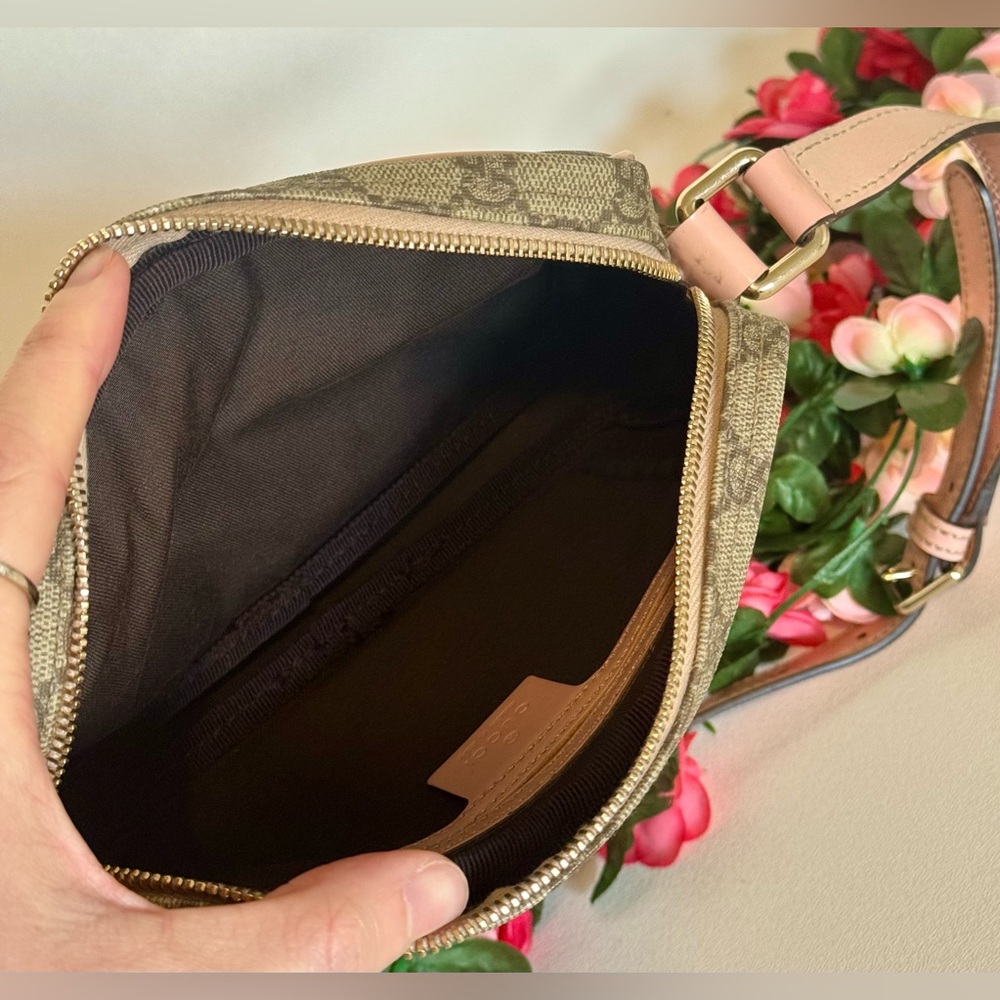 Stunning Gucci GG Supreme Canvas Crossbody Camera Bag Beige Pink - Picture 13 of 16
